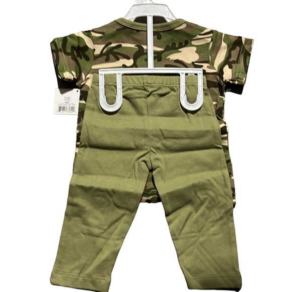 Ganz Baby Ella Jackson Camo Kid - Top and Pants Camo 6-12 months - Picture 2 of 4